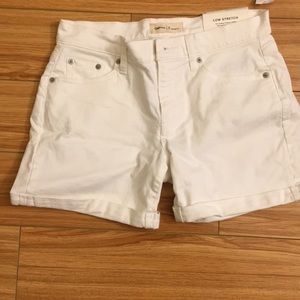 Gap Low Stretch 5 inch white denim shorts, Sz. 25